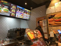-汉堡王(下沙银泰店)