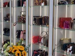 -奢物·巴黎站奢侈品回收寄售