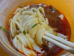 牛肉宽粉-家阳赵师傅油饼包烧麦(粮道街店)