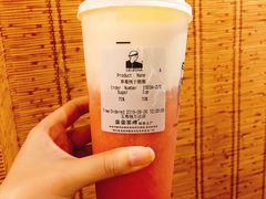 桃子草莓酪酪-LELECHA乐乐茶(上海五角场万达广场店)