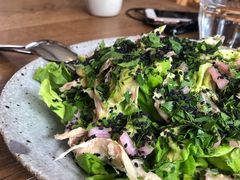 鸡肉生菜芝麻色拉-BOR Eatery(安福路店)