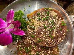 -明洞阿姨·韩式酱蟹烤肉·创意料理(三元桥店)