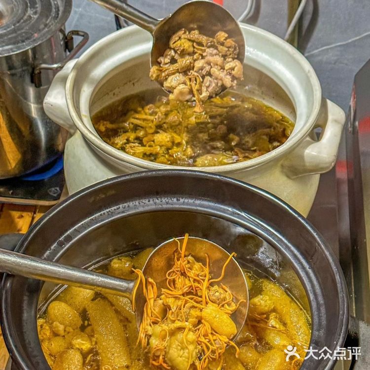 打飞滴都要来吃的这家，抄手届扛把子