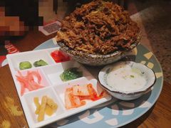 豪华五层牛肉饭-二丁目食堂(铁西万象汇店)