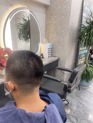 -七分屋LA·烫发·染发·剪发