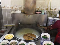 -镇南锅盖面馆(解放路店)