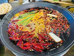 -黄潇洒老火锅(九眼桥宏济巷店)