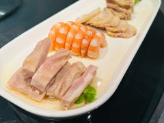 -HOMES上海本帮菜(襄阳公园店)