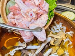 -阿山卓·野生菌火锅·纳西火塘烤肉