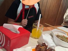 -海底捞火锅鲜切牛肉主题店(长寿路店)