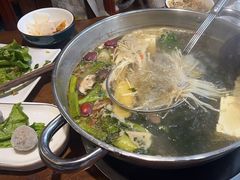 -乡土黄·鲜牛肉火锅·小龙虾(兴业街店)
