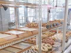 -焙丽拾光(麦凯乐直营店)