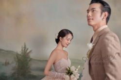 -易摄影婚纱摄影工作室