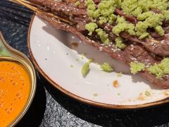 -何妹湿辣牛肉·粤式烧烤砂煲(桂雅路店)
