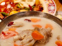 -塔哈尔·新疆盛宴(城西银泰店)