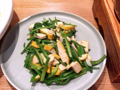 -麦麦山云南菜(复地活力城店)