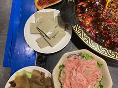 鹅肠-洞府防空洞老火锅(解放碑总店)
