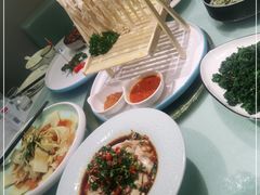 -纳家楼·地道陕菜(劳动路店)