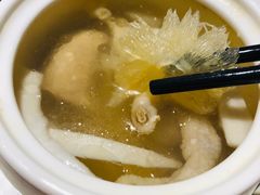 椰子炖翅汤-随园花园餐厅(新港中路店)