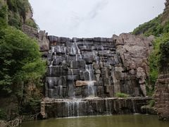 -龙潭大峡谷