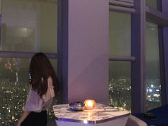 -OZONE 顶楼酒吧(香港丽思卡尔顿酒店)