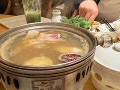 -雍和会海鲜姿造自助(湖东路店)