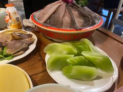 -城墙拐拐火锅(三峡广场黑金冠店)