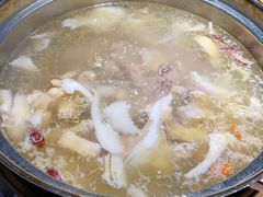 -三个椰子·现砍椰子鸡(金源CBD店)