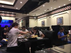 -一哥澳门豆捞 · 十七年经典澳门火锅(四季天地店)