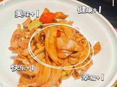杂菌炒牛肉-桂大叔·砂锅粥·家传闽粤菜(县西巷店)