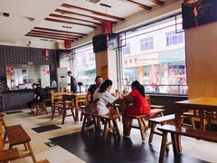大堂-白家高记肥肠粉(总店)