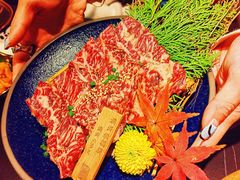 -山川小町·极番烧肉(新地假日广场店)