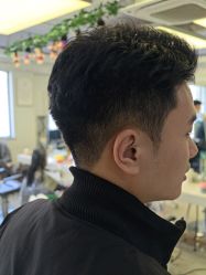 -镁连社·美联社