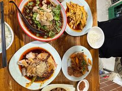 -朱大嘴肥肠血旺(福字街店)