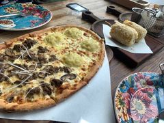 -I HOLIC艾豪丽披萨(KKone店)