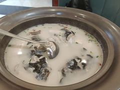 -浔味·山屿湖·正宗淳牌全鱼宴老字号