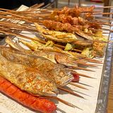 万达金街里的一家小烧烤[胜利]