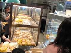 面包甜点陈列柜-奈雪的茶(亨特国际广场店)