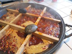 -瓜西西重庆火锅(花溪店)