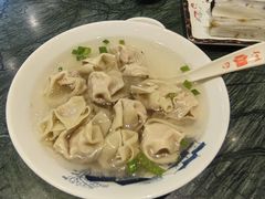 鲜肉小馄饨-四宜糕团店(南大街店)