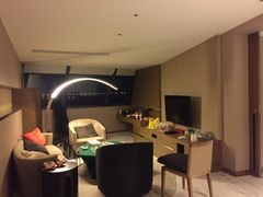 -上海滴水湖皇冠假日酒店