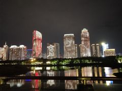 -万绿园