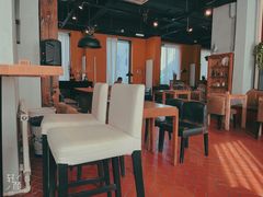 -房角石咖啡与书(吉大南校店)