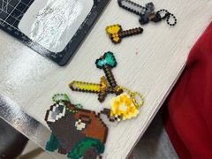 -郑在DIY·潮玩银饰绘画手作(中央大道旗舰店)