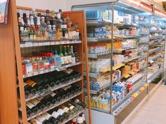 -全家便利店(襄阳南路店)