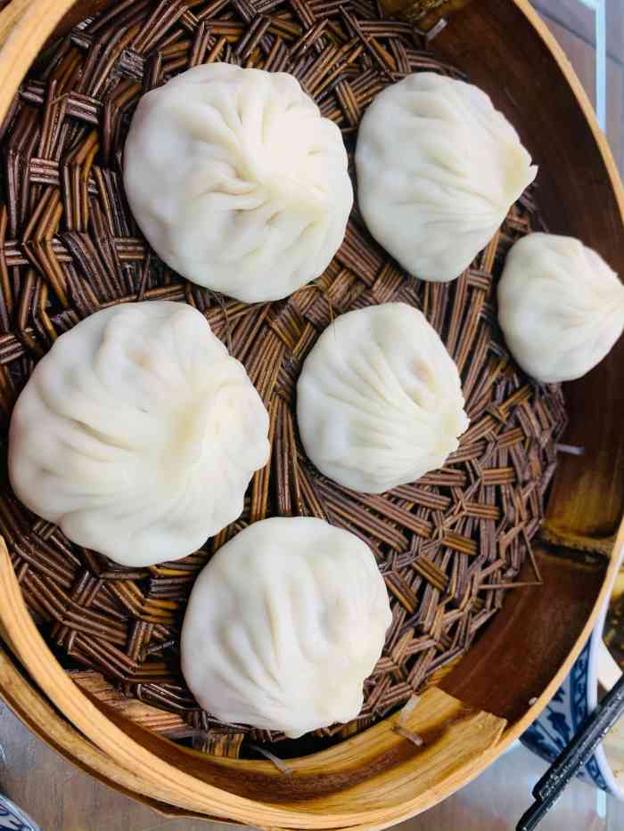 鼎福记·小笼馄饨(曹杨路店)-"在我舅舅家楼下看的一家无锡小笼包店