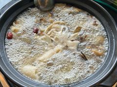 -野菌皇海景野生菌火锅(滨海大道店)