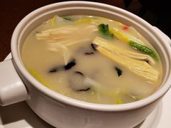 无油鱼汤腐竹煮时蔬-大树餐厅(益田假日店)