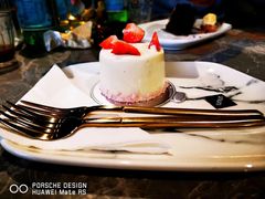 -UNI UNI(环亚凯瑟琳店)