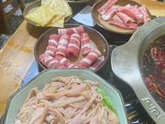 -重庆故事姊妹老火锅(财经学院店)